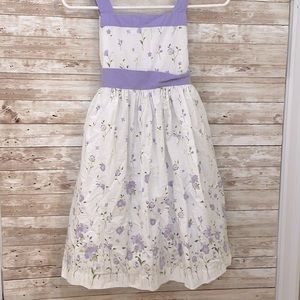 Girls, lavender and white floral sleeveless dress size 8